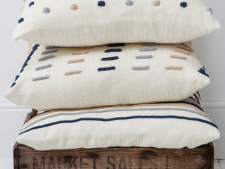 Ivory / Multi Range of Cushions, From Brighton With Love From Brighton With Love Nowoczesna sypialnia