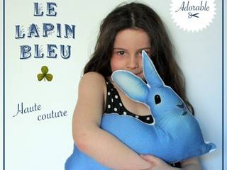 Coussin lapin bleu, Claire et Pierre éditions Claire et Pierre éditions Dormitorios infantiles de estilo ecléctico