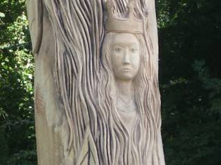 Queen Eleanors Green Man, The Carved Tree The Carved Tree Landelijke tuinen