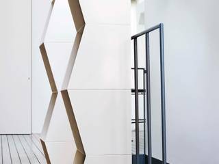 bookcase TOTEM, design by nico design by nico ห้องนั่งเล่น