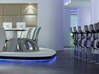 Privium ClubLounge, M+R interior architecture M+R interior architecture Commercial spaces