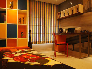 Colourful Abode in Kandivali, S K Designs S K Designs Espaços comerciais