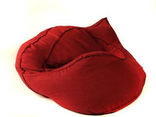 Hug in a Pouf, Sarah Kalman Sarah Kalman บ้านและที่อยู่อาศัย