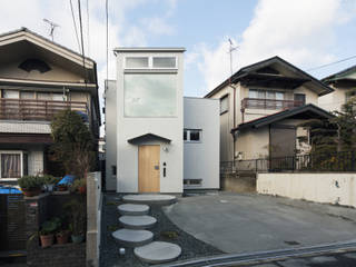 Moon, FUMIASO ARCHITECT & ASSOCIATES／ 阿曽芙実建築設計事務所 FUMIASO ARCHITECT & ASSOCIATES／ 阿曽芙実建築設計事務所 บ้านและที่อยู่อาศัย