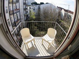 2 QM BALKON IM KAROVIERTEL, HAMBURG, DIE BALKONGESTALTER DIE BALKONGESTALTER ระเบียงและนอกชาน ของแต่งบ้านและอุปกรณ์จิปาถะ