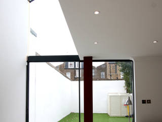 Chaldon Road, IQ Glass UK IQ Glass UK Moderne Wohnzimmer