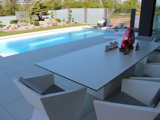 Vondom Outdoor Möbel, Home & Light Home & Light بلكونة أو شرفة