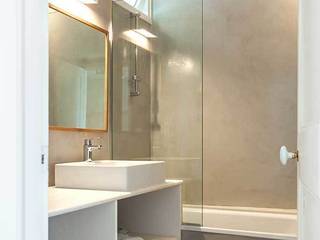 Baño ACABADOMATE Modern Houses Espejo,Grifo,Arreglo de tubería,Hundir,Edificio,Accesorio,Azul,Lavabo del baño,Cuarto de baño,Madera