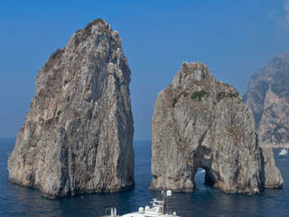 J'Ade, CRN SPA - YACHT YOUR WAY- CRN SPA - YACHT YOUR WAY- Yacht & Jet in stile mediterraneo