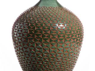 The Carved Ceramics Collection, Wood & Clay Wood & Clay Salones de estilo moderno