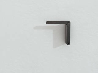Más, rosconi GmbH rosconi GmbH Pasillos, vestíbulos y escaleras de estilo minimalista Aluminio/Cinc
