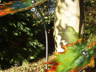 Autumn Leaves, Glass designs UK Glass designs UK Modern garden