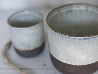 dip glaze ceramic planters, Fate London Fate London بلكونة أو شرفة