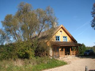 Dom Wólka, Pracownia Tutaj Pracownia Tutaj Country style house