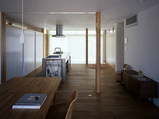 House in Usa, 俵・小畠建築設計事務所 ／ Tawara・Obatake Architect & Associates 俵・小畠建築設計事務所 ／ Tawara・Obatake Architect & Associates Mutfak