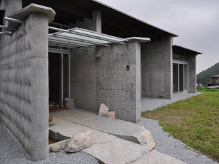 石の家, （株）海建築家工房 Umi Architectural Atelier （株）海建築家工房 Umi Architectural Atelier Häuser