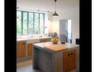 Cuisine Béton ciré, julie drevet architecte d'intérieur julie drevet architecte d'intérieur Minimalist kitchen