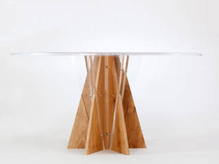 tavoli in rovere e plex, architetti Gismondi & Scarcelli architetti Gismondi & Scarcelli Salas de jantar modernas