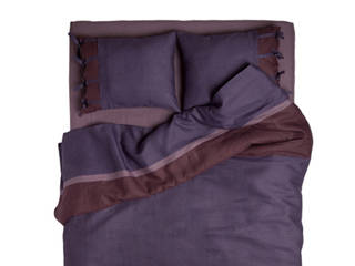 Purple Provence Dream linen bedding by lovely Home Idea, LOVELY HOME IDEA LOVELY HOME IDEA Quartos modernos