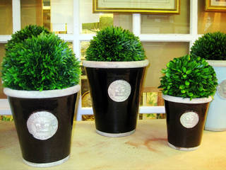 Giftware from Terrace & Garden , Terrace and Garden Terrace and Garden Гостиная в классическом стиле