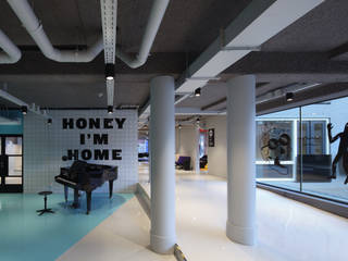 Studentenhotel Den Haag, HVE Architecten bv HVE Architecten bv Commercial spaces