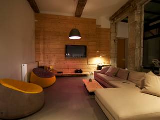 Loft france, Better and better Better and better Moderne Wohnzimmer