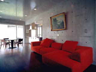 House of Kami, 一級建築士事務所アトリエｍ 一級建築士事務所アトリエｍ Moderne Wohnzimmer Stahlbeton Grau