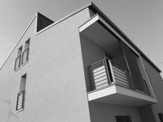 House B, Lorenzo Spinazzi Architetto Lorenzo Spinazzi Architetto منازل