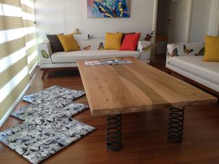 wood spring table, Murat Topuz Atelier Murat Topuz Atelier Industrial style houses