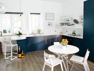 bright & airy flat : hoxton Modern kitchen by Cassidy Hughes Interior Design Modern