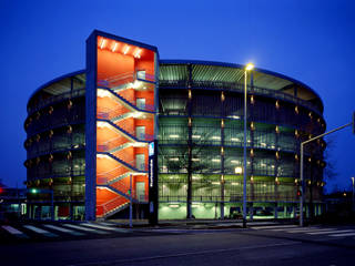 Parking en ouvrage P+R Rotonde (454 places), meyzaud & architectes meyzaud & architectes Modern garage/shed