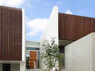 houseHK, InOUT architects/インアウトアーキテクツ InOUT architects/インアウトアーキテクツ Casas modernas: Ideas, imágenes y decoración