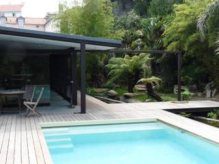 création d'une piscine et son Poolhouse., Christian Larroque Christian Larroque Moderne zwembaden