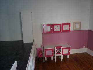 Chambre d'enfants, estrade, Agence Duo Deco Paris Agence Duo Deco Paris Dormitorios infantiles