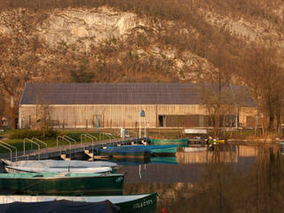 MAISON DU LAC D'AIGUEBELETTE, FABRIQUES ARCHITECTURES PAYSAGES FABRIQUES ARCHITECTURES PAYSAGES Комерційні приміщення