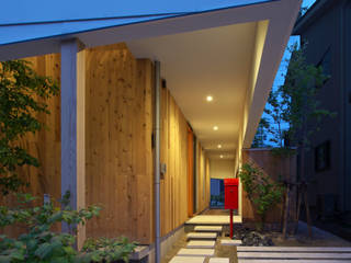 OH! house, Takeru Shoji Architects.Co.,Ltd Takeru Shoji Architects.Co.,Ltd Casas de estilo ecléctico