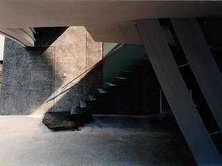 RH-1, Ryuji Koyama Architects & Associates 小山隆治建築研究所 Ryuji Koyama Architects & Associates 小山隆治建築研究所 Espacios