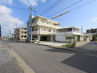 木の下のマテリアル, Kazuto Nishi Architects Kazuto Nishi Architects Nhà phong cách châu Á