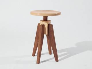 ash X walnut stool, 톤 퍼니처 스튜디오 톤 퍼니처 스튜디오 Salon moderne