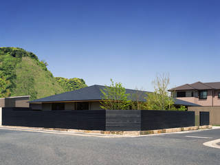 House in Satsuma, 柳瀬真澄建築設計工房 Masumi Yanase Architect Office 柳瀬真澄建築設計工房 Masumi Yanase Architect Office Modern houses