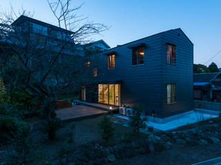 House in Kamakura, 白子秀隆建築設計事務所 白子秀隆建築設計事務所 منازل