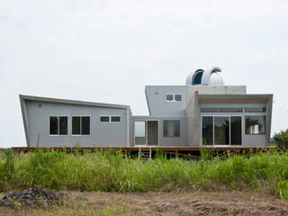 天体望遠鏡のある家, tai_tai STUDIO tai_tai STUDIO Casas estilo moderno: ideas, arquitectura e imágenes