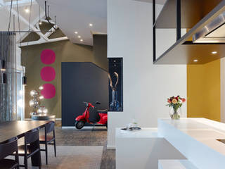 Loft ESN, Ippolito Fleitz Group – Identity Architects Ippolito Fleitz Group – Identity Architects Moderne woonkamers