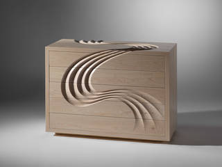 Cascade: A Unique edge profiles and revealing luxurious suede lined drawers, Martin Gallagher Martin Gallagher ห้องนั่งเล่น