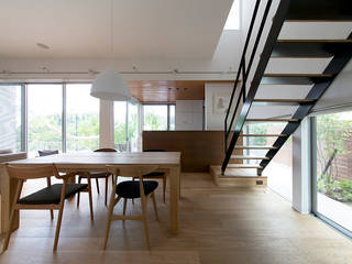 心地良いスキップハウス, ラブデザインホームズ／LOVE DESIGN HOMES ラブデザインホームズ／LOVE DESIGN HOMES Casas de estilo moderno