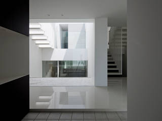 KKNKZK, YUCCA design YUCCA design Casas de estilo minimalista