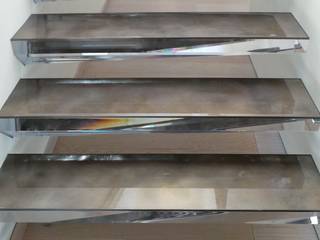 Kragarmtreppe aus Acryl, Siller Treppen/Stairs/Scale Siller Treppen/Stairs/Scale Escaleras Vidrio