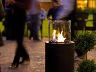 Totem Commerce, Planika, Planika Fires Planika Fires Balcone, Veranda & Terrazza in stile moderno