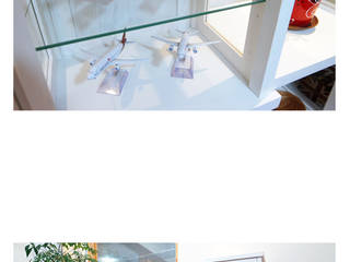 White glass cabinet set , Design-namu Design-namu Living room