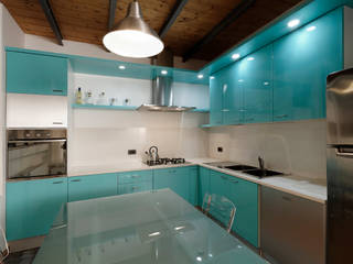 Loft a Milano; zona Ripa Ticinese, Studio Arch. Matteo Calvi Studio Arch. Matteo Calvi Dapur Modern